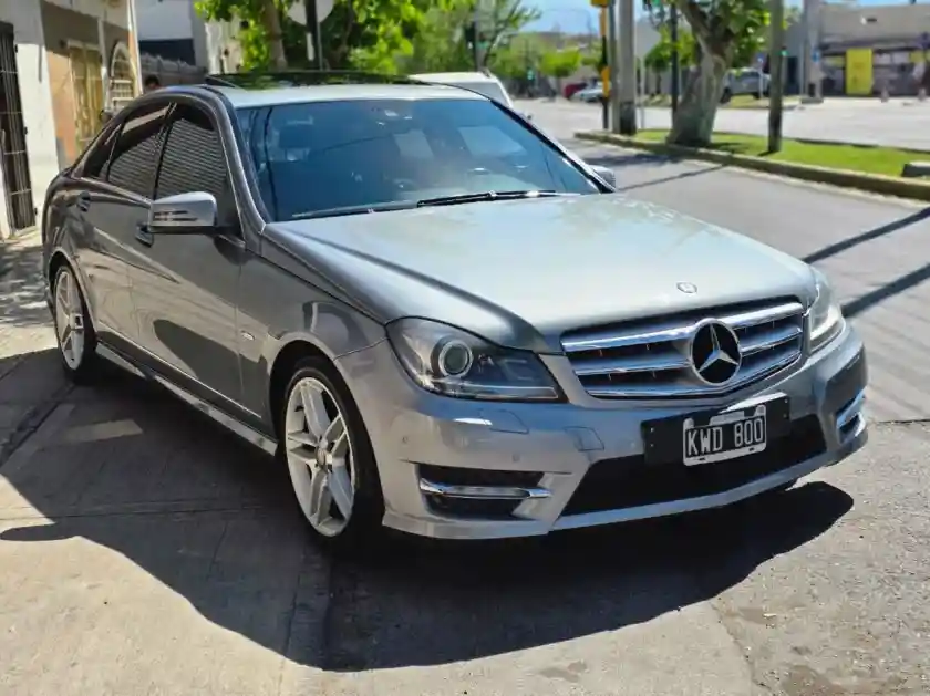 Mercedes-Benz Clase C  2012 - foto 2