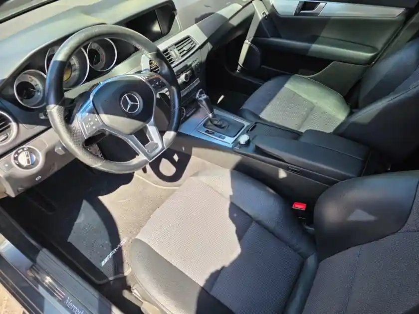 Mercedes-Benz Clase C  2012 - foto 5
