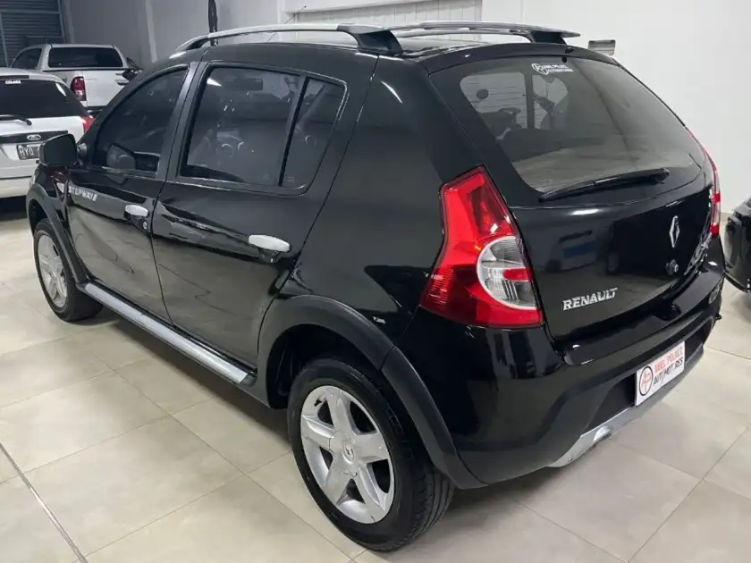 Renault Sandero  2011 - foto 3