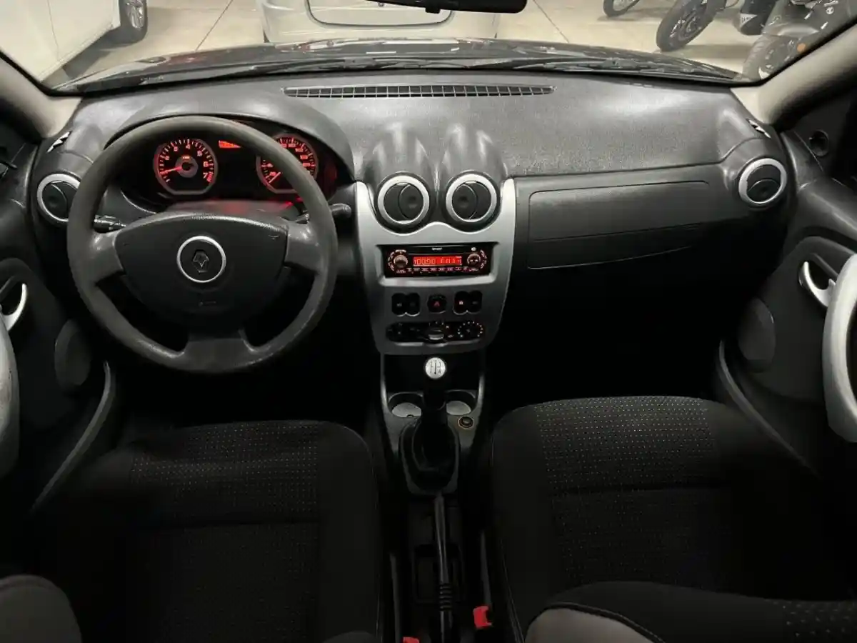 Renault Sandero  2011 - foto 5