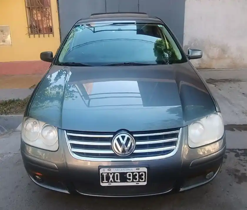 Volkswagen Bora  2010 - foto 2