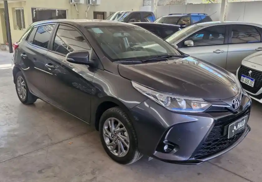 Toyota Yaris  2022 - foto 2