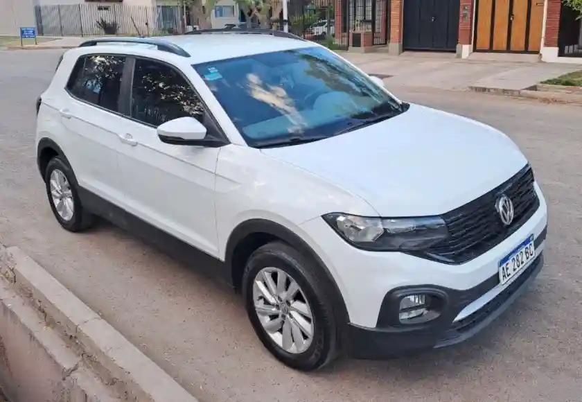 Volkswagen T-Cross  2020 - foto 2