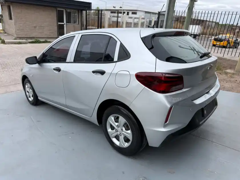 Chevrolet Onix  2020 - foto 2