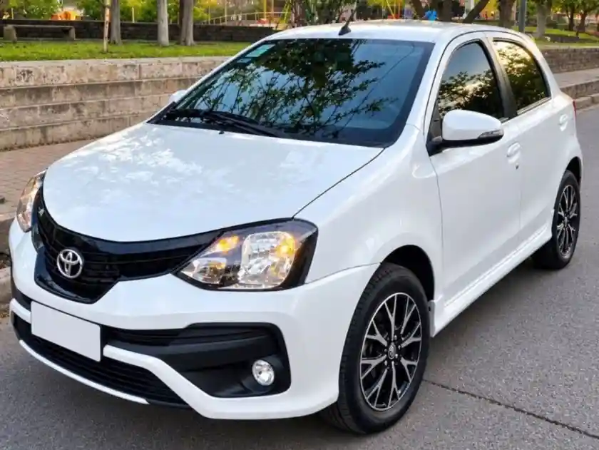 Toyota Etios  2022 - foto 1