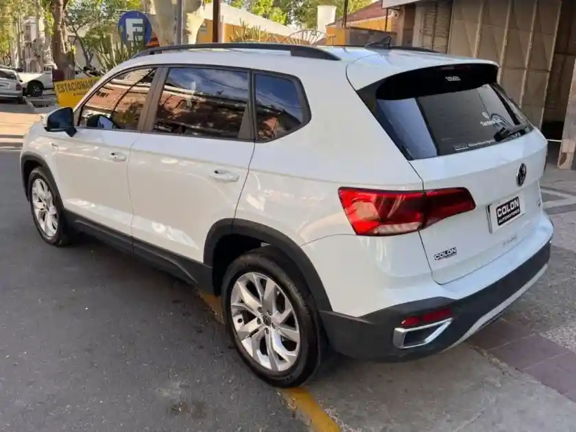 Volkswagen Taos  2023 - foto 3