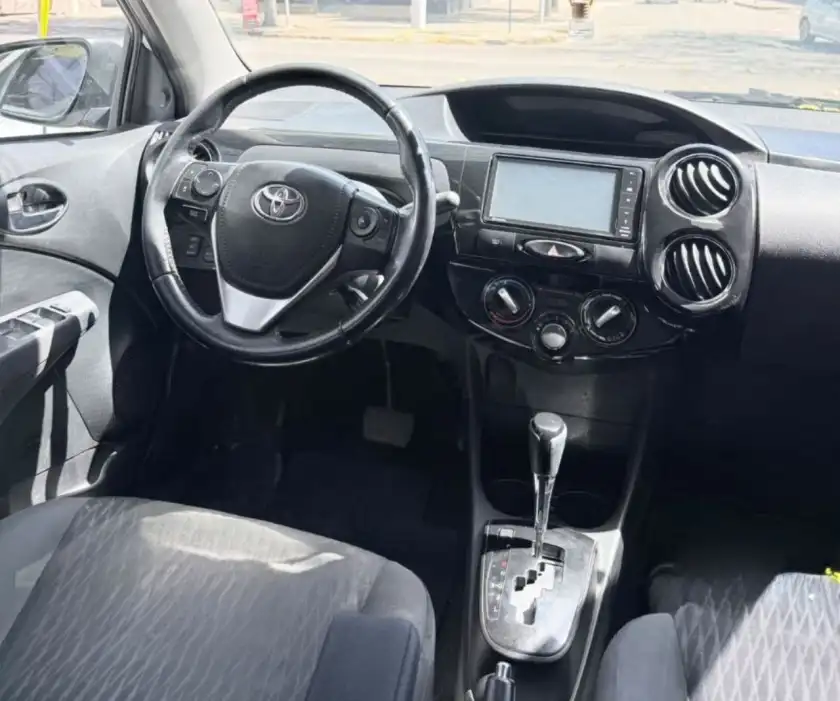 Toyota Etios  2018 - foto 5