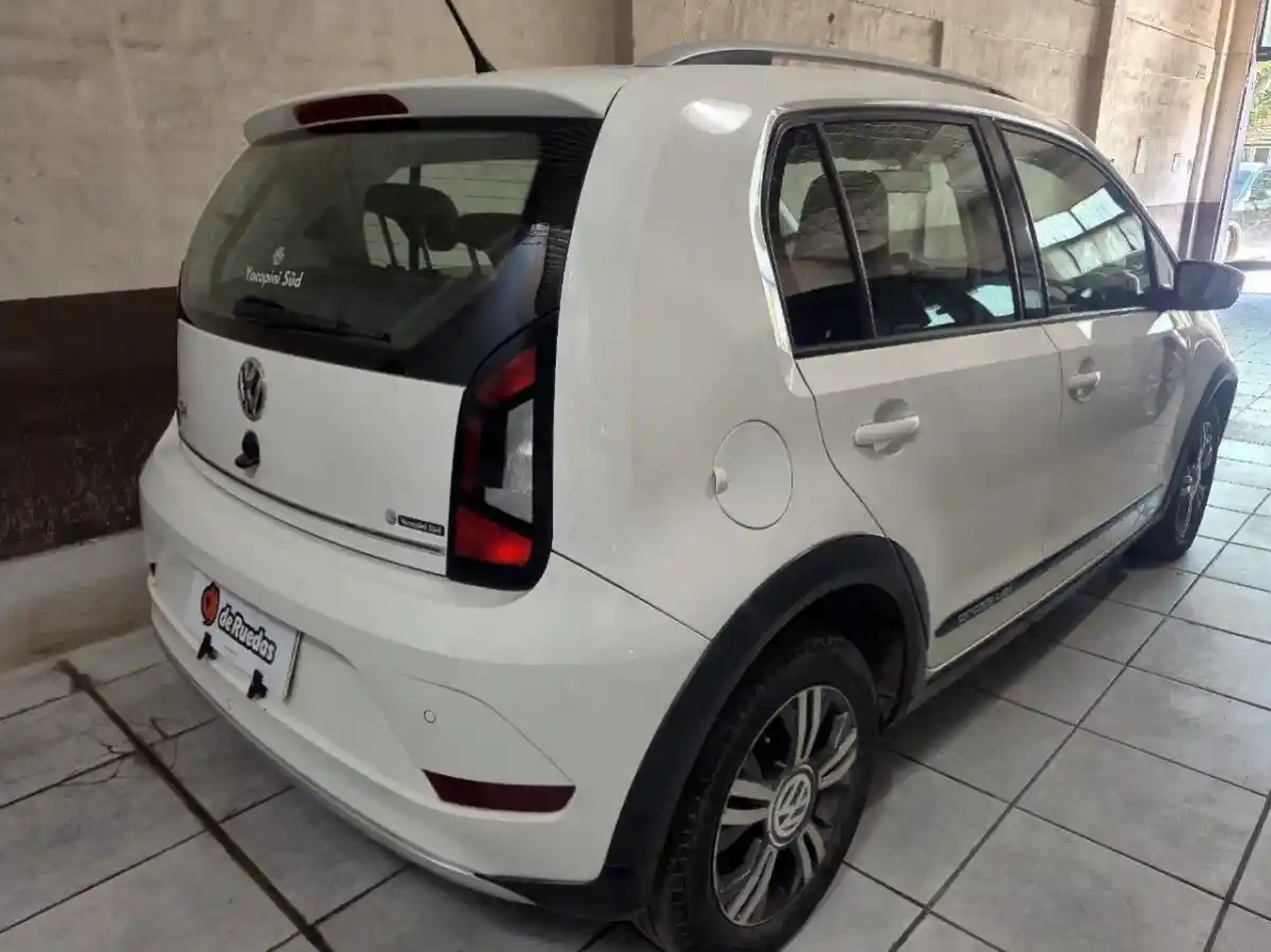 Volkswagen Up  2017 - foto 3