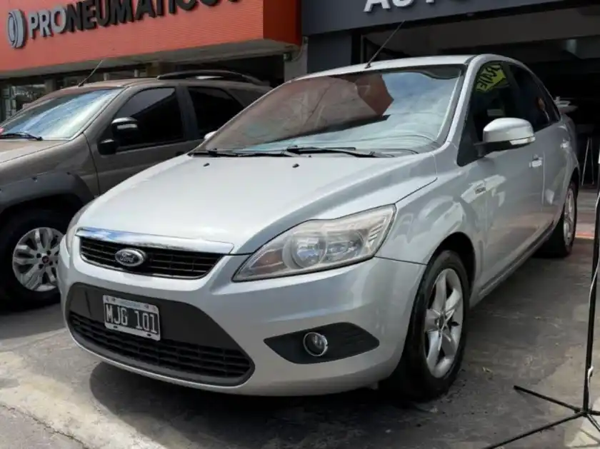 Ford Focus  2013 - foto 1