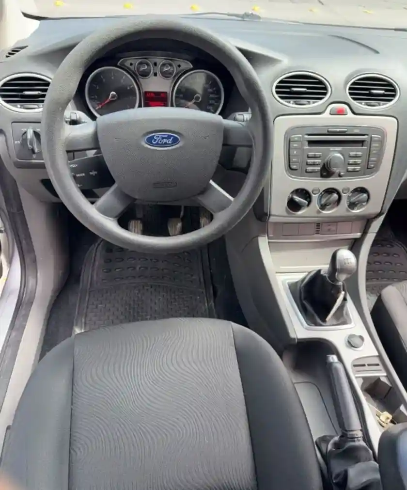 Ford Focus  2013 - foto 5