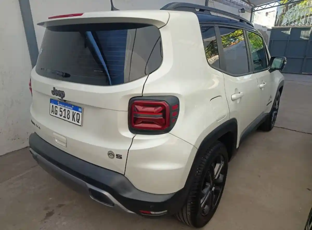Jeep Renegade  2024 - foto 4