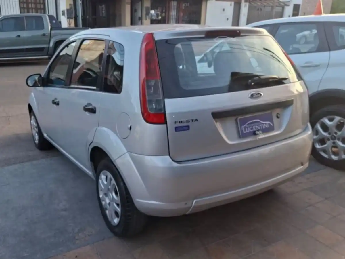 Ford Fiesta  2012 - foto 4