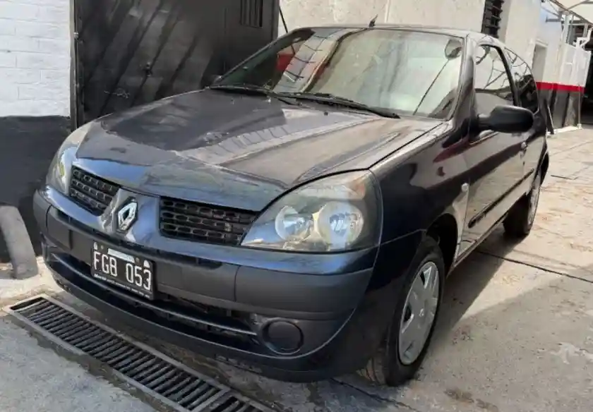 Renault Clio  2006 - foto 1