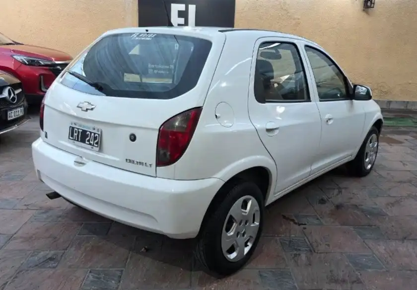 Chevrolet Celta  2012 - foto 4