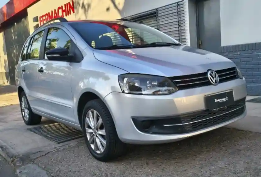 Volkswagen Suran  2011 - foto 2