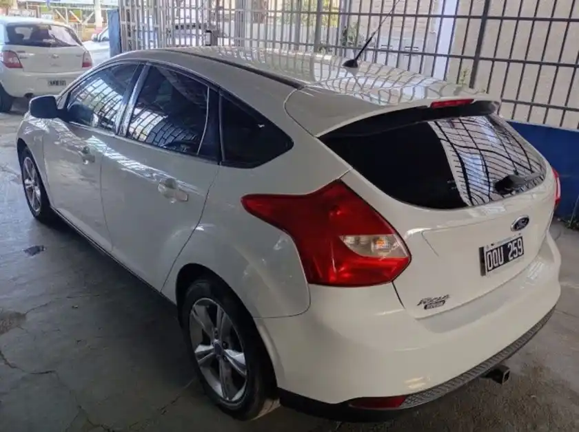 Ford Focus  2015 - foto 2
