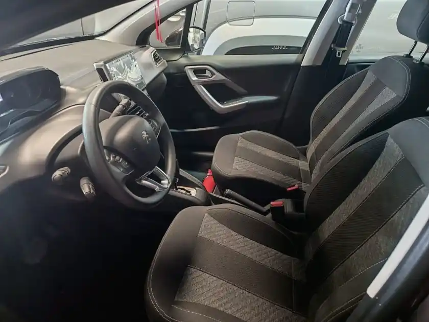 Peugeot 208  2018 - foto 5