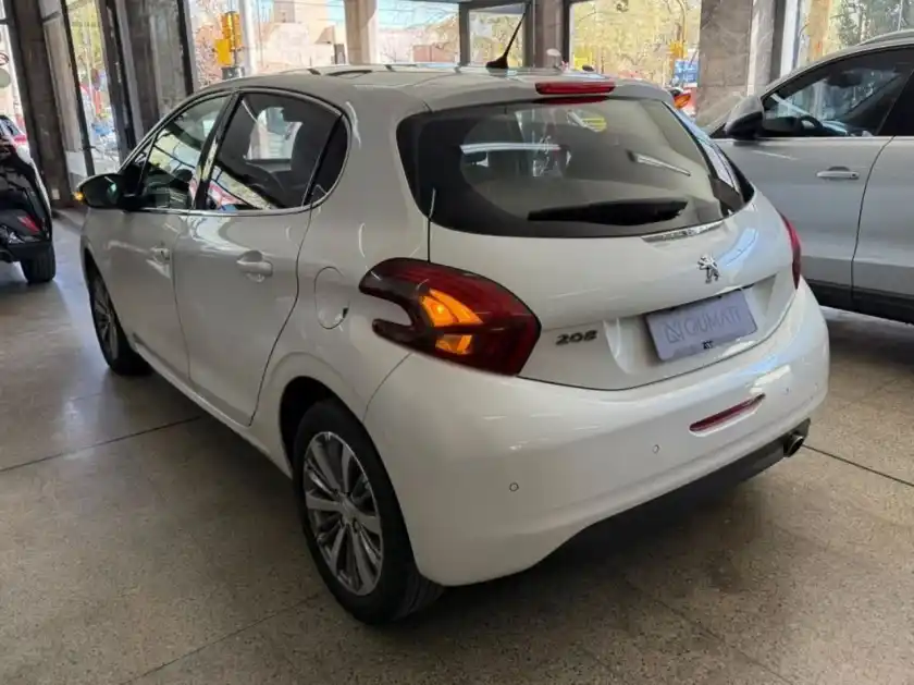 Peugeot 208  2017 - foto 4