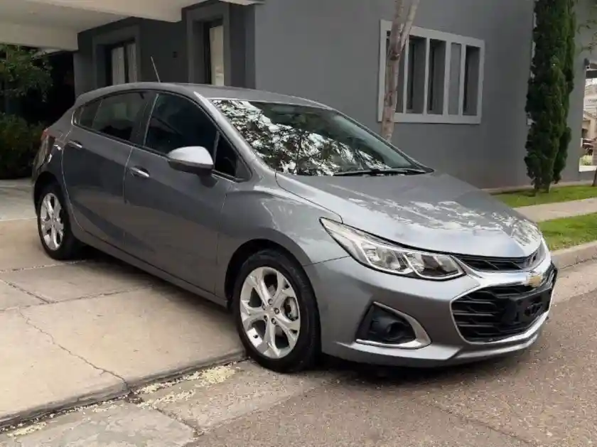 Chevrolet Cruze  2022 - foto 3
