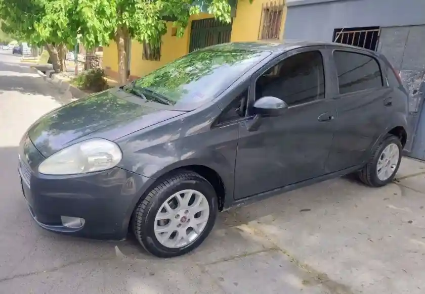 Fiat Punto  2010 - foto 1