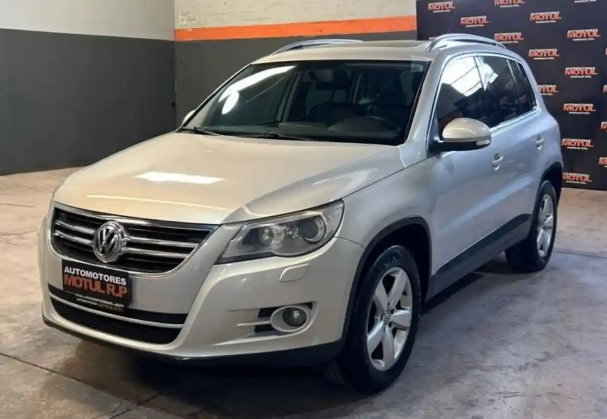 Volkswagen Tiguan  2010 - foto 1