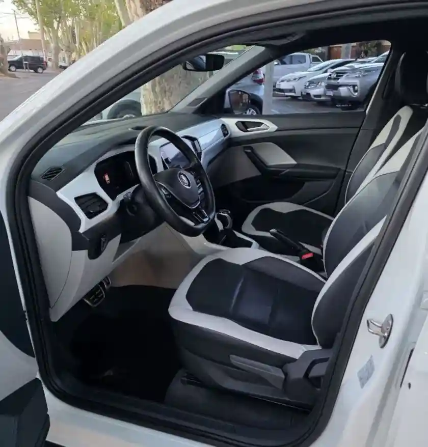 Volkswagen T-Cross  2019 - foto 5