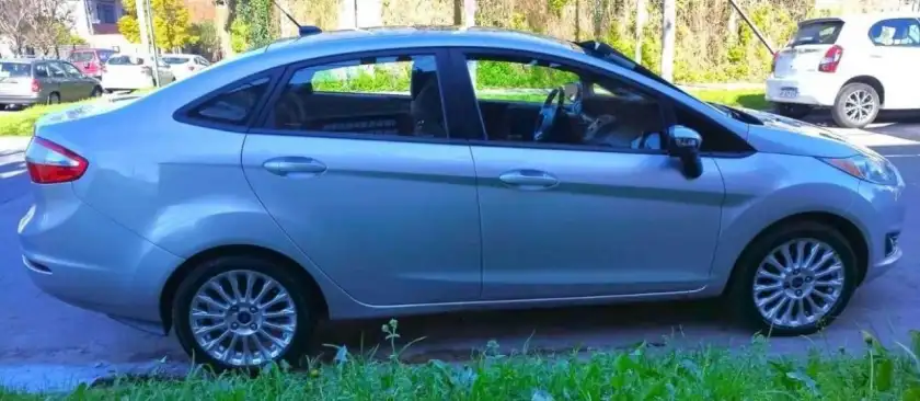 Ford Fiesta Kd  2014 - foto 4