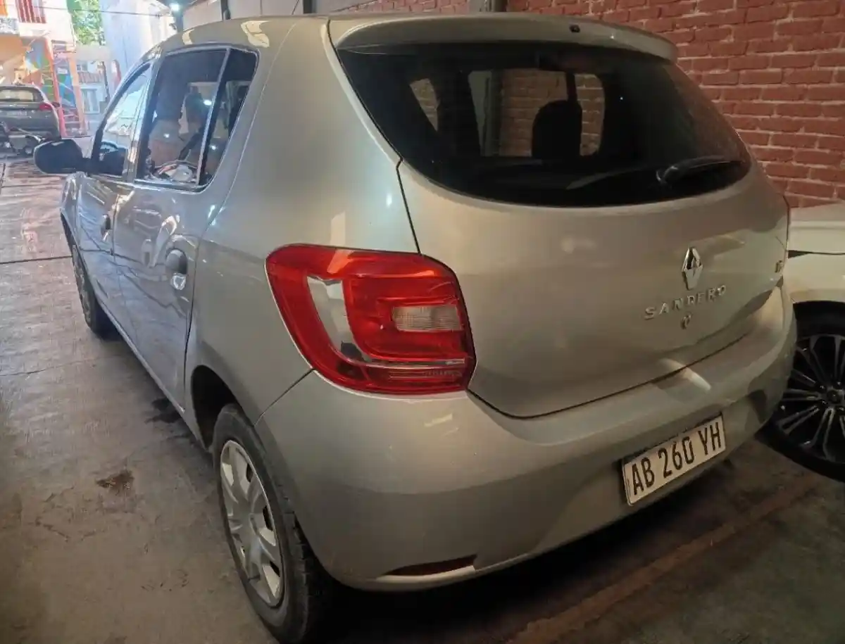 Renault Sandero  2017 - foto 3