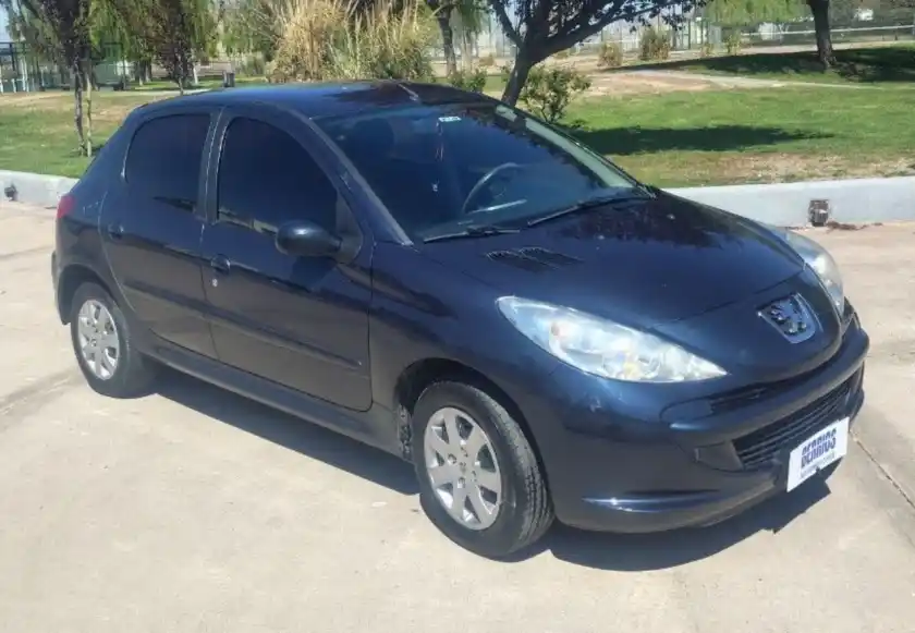 Peugeot 207  2014 - foto 2