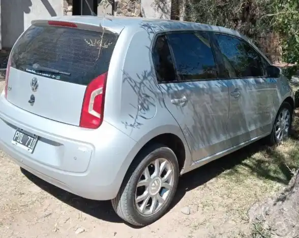 Volkswagen Up  2015 - foto 3