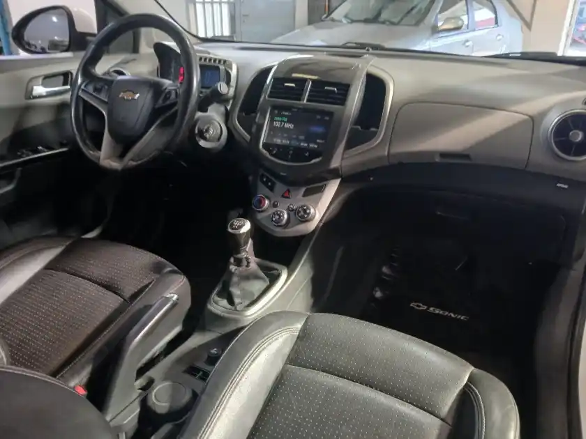 Chevrolet Sonic  2016 - foto 4