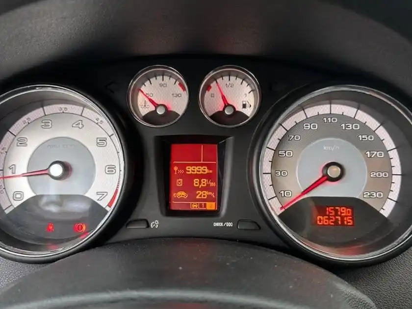Peugeot 408  2015 - foto 4