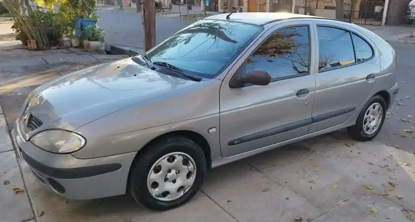 Renault Megane  2009 - foto 1