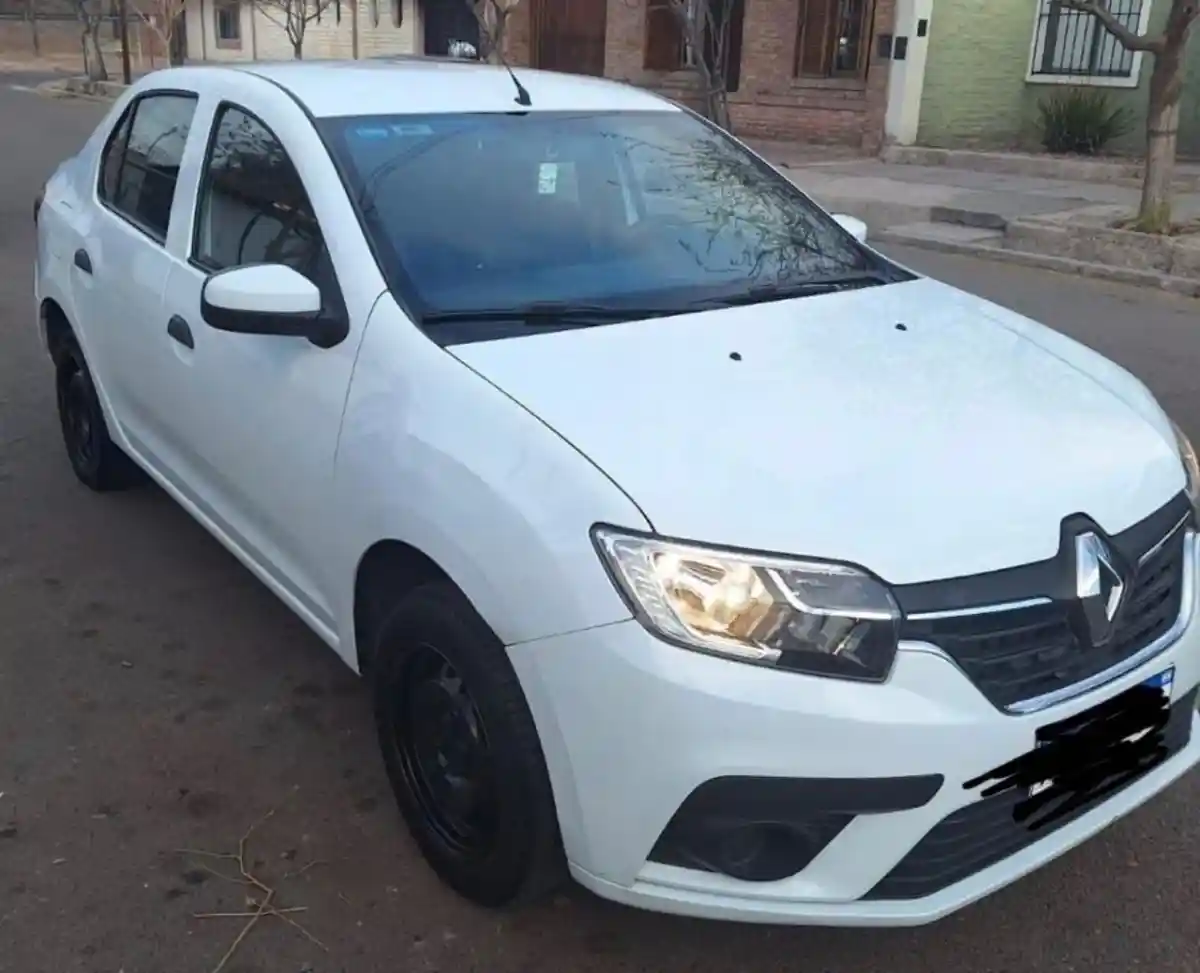 Renault Logan  2023 - foto 3