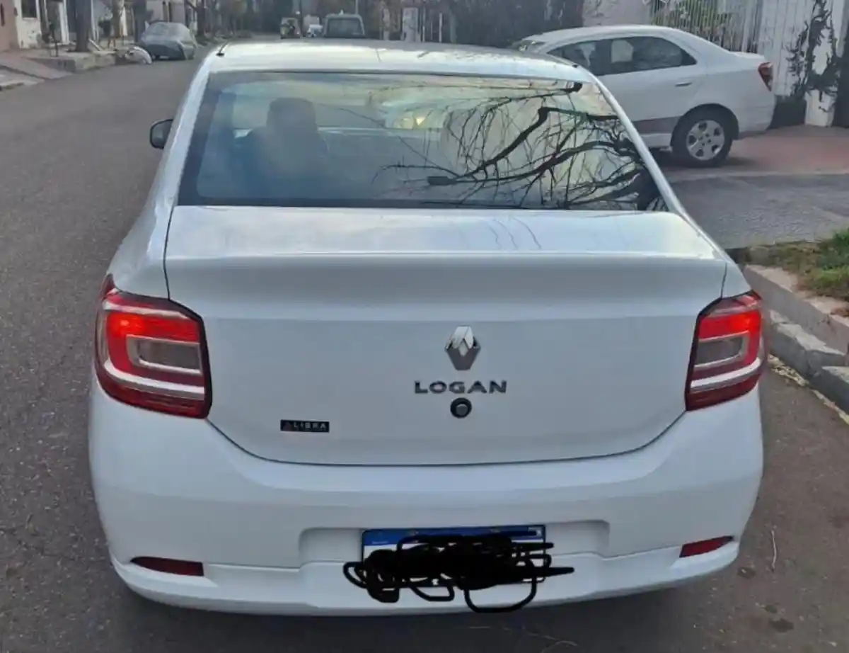 Renault Logan  2023 - foto 4