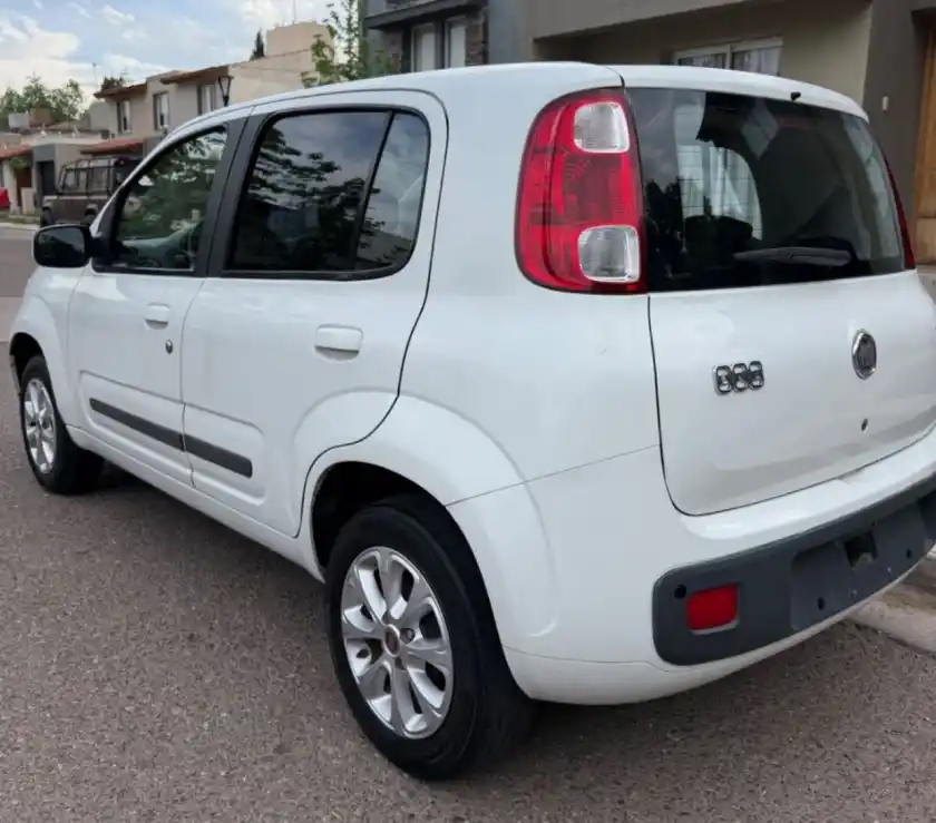 Fiat Uno Evo  2011 - foto 5