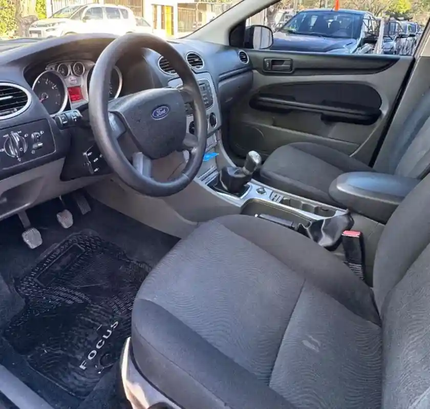 Ford Focus  2011 - foto 5