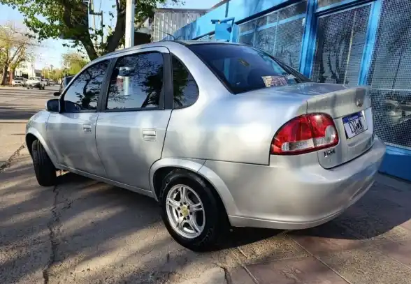 Chevrolet Classic  2015 - foto 4
