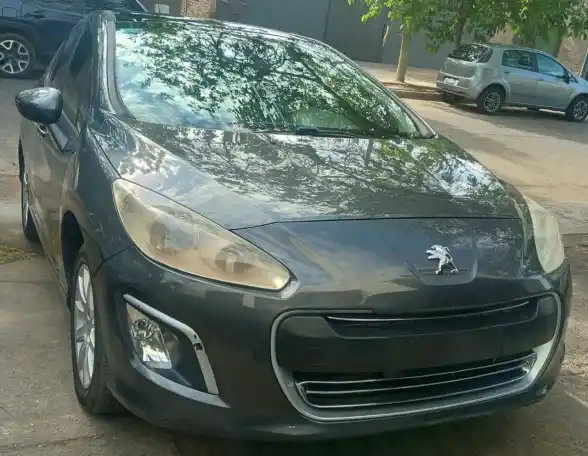 Peugeot 308  2012 - foto 1