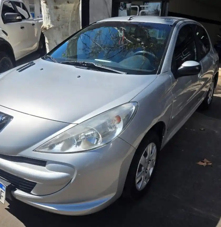 Peugeot 207 2016 - foto 1