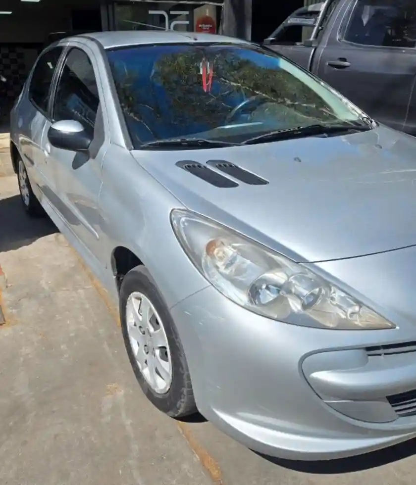 Peugeot 207  2016 - foto 2