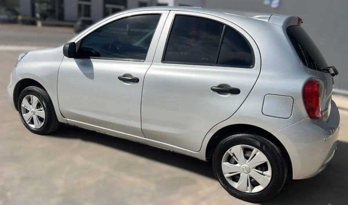 Nissan March  2018 - foto 3