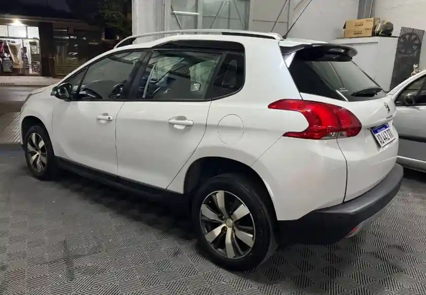Peugeot 2008  2019 - foto 2