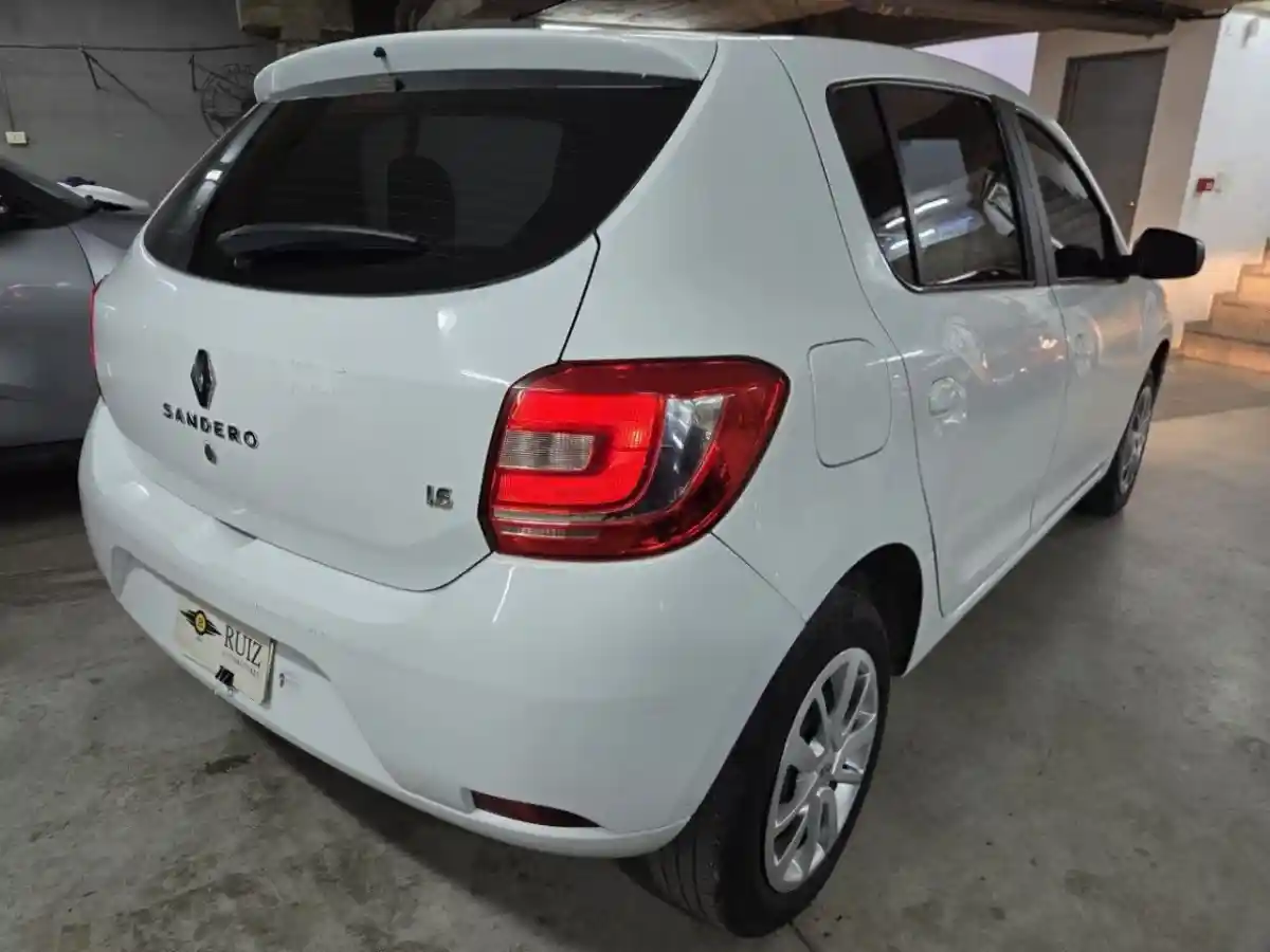 Renault Sandero  2016 - foto 4