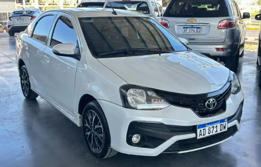Toyota Etios  2019 - foto 3