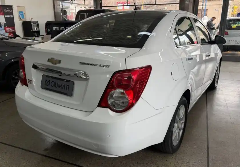 Chevrolet Sonic  2016 - foto 4