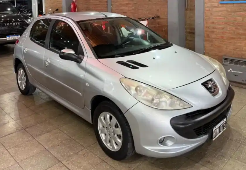 Peugeot 207  2009 - foto 2