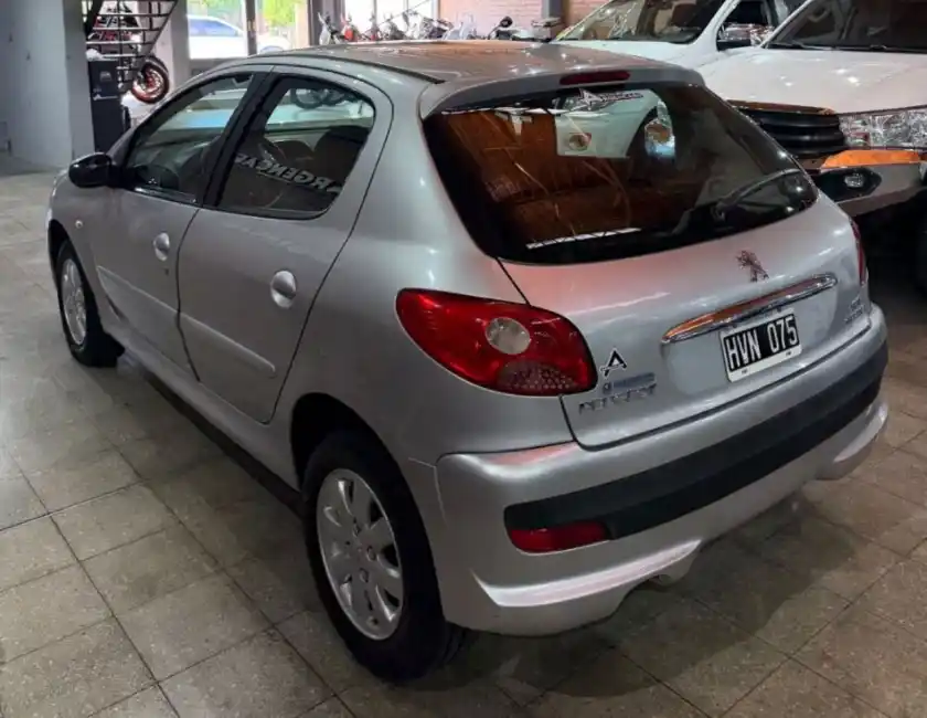 Peugeot 207  2009 - foto 3