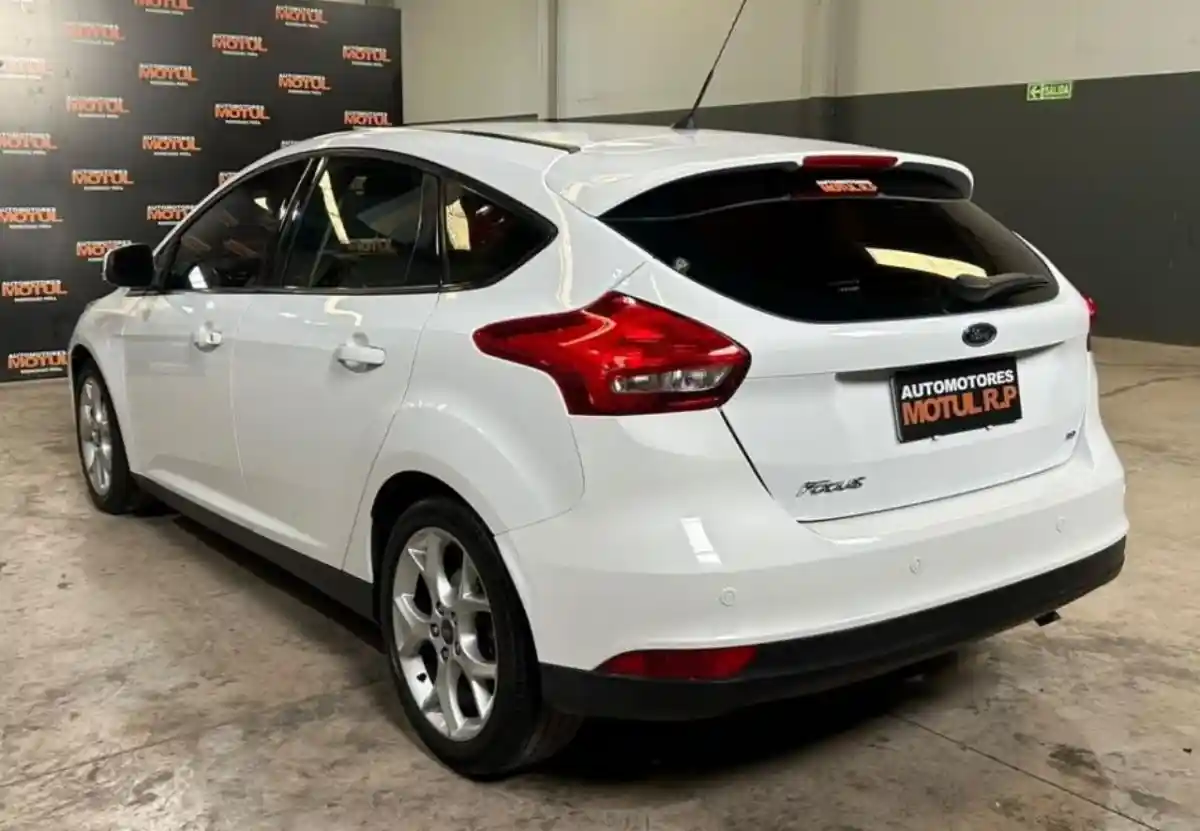 Ford Focus  2016 - foto 5