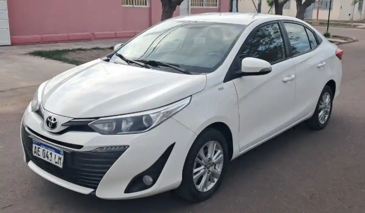 Toyota Yaris  2020 - foto 1